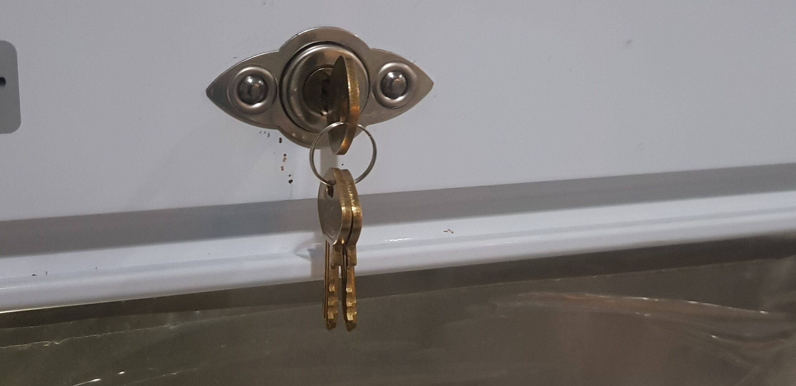 Roller shutter front