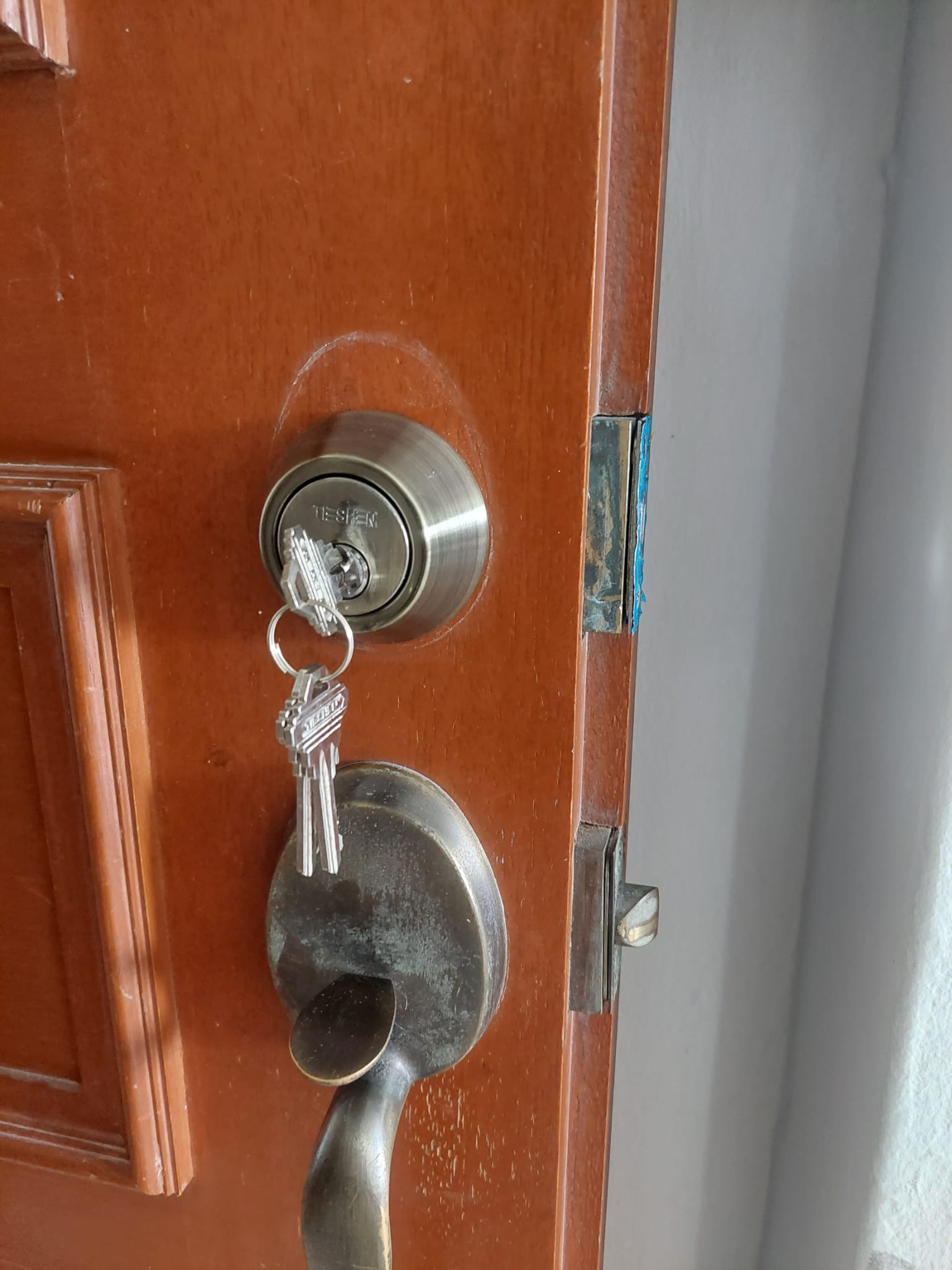 change of deadbolt(after)